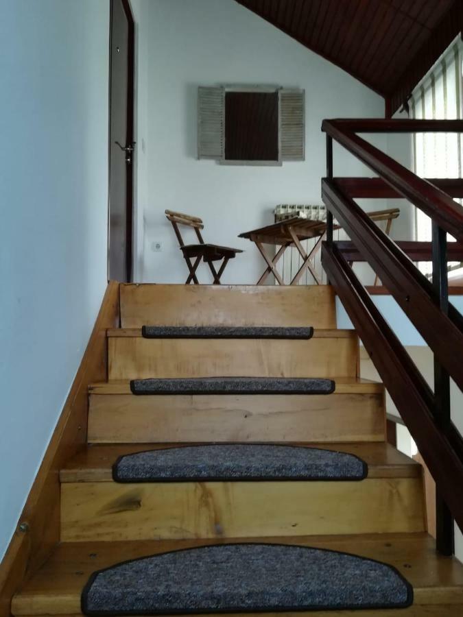 Apartment Arya Korenica Exterior foto